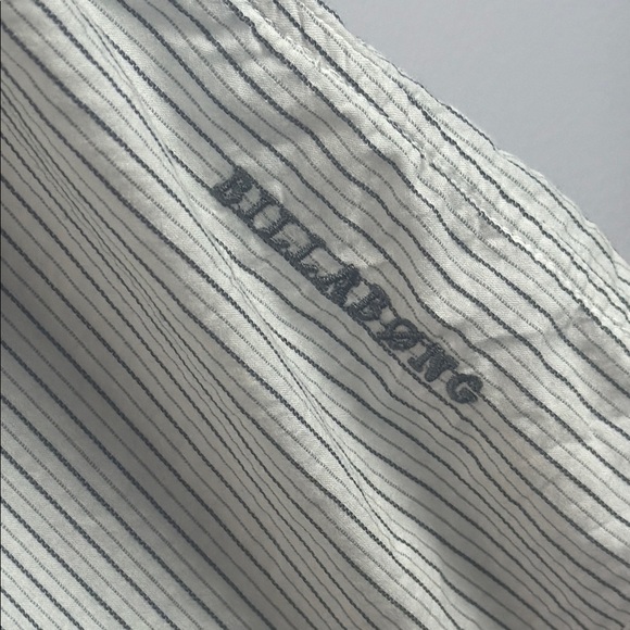 Billabong Gray Stripped Casual Button Down Shirt Short Sleeves Size Large - Picture 12 of 13
